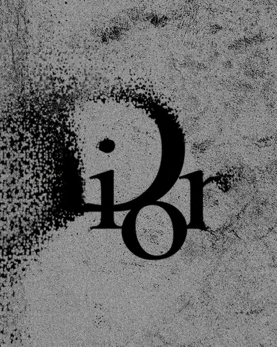 Where have all the logos gone?