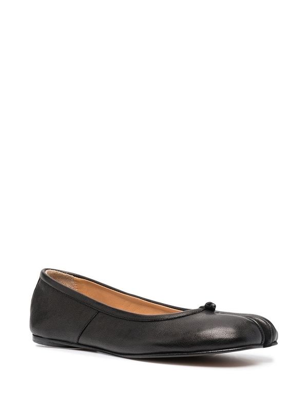 Tabi Leather
  Flat Shoes