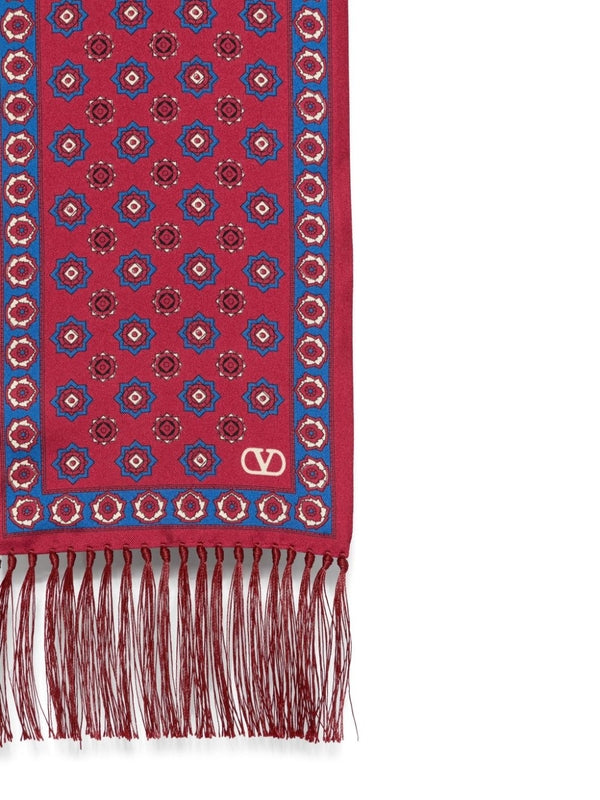 Pattern Detail
  Fringe Silk Scarf