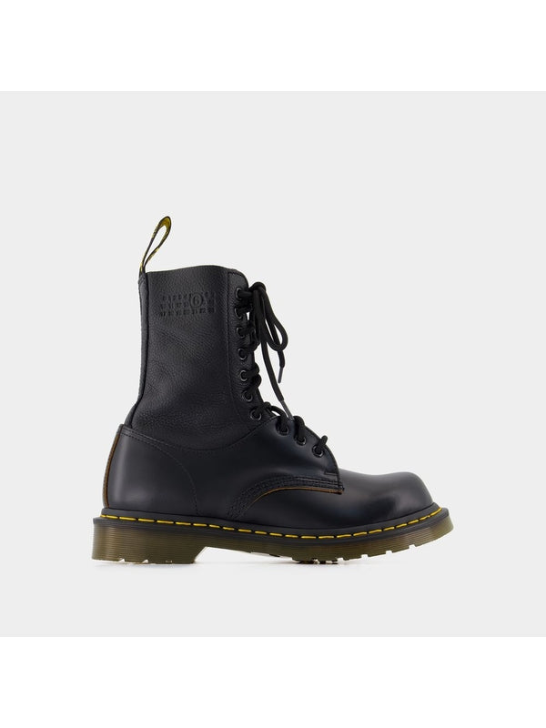 Dr. Martens 系带真皮靴