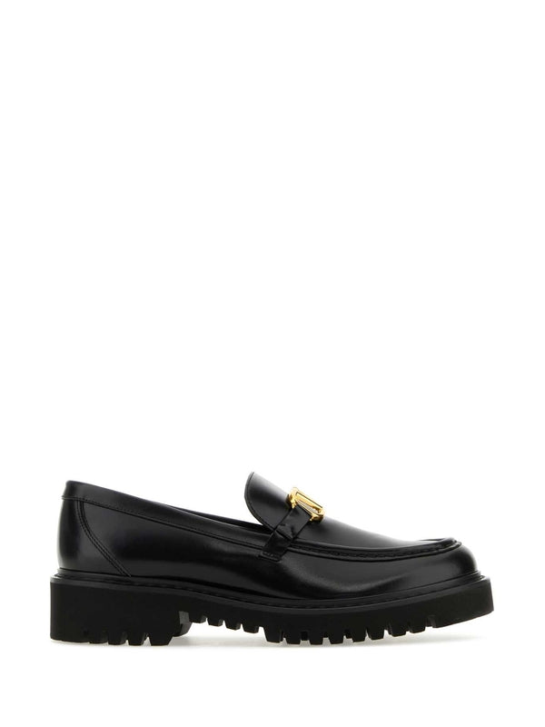 V Logo Decoration Leather
  Loafers