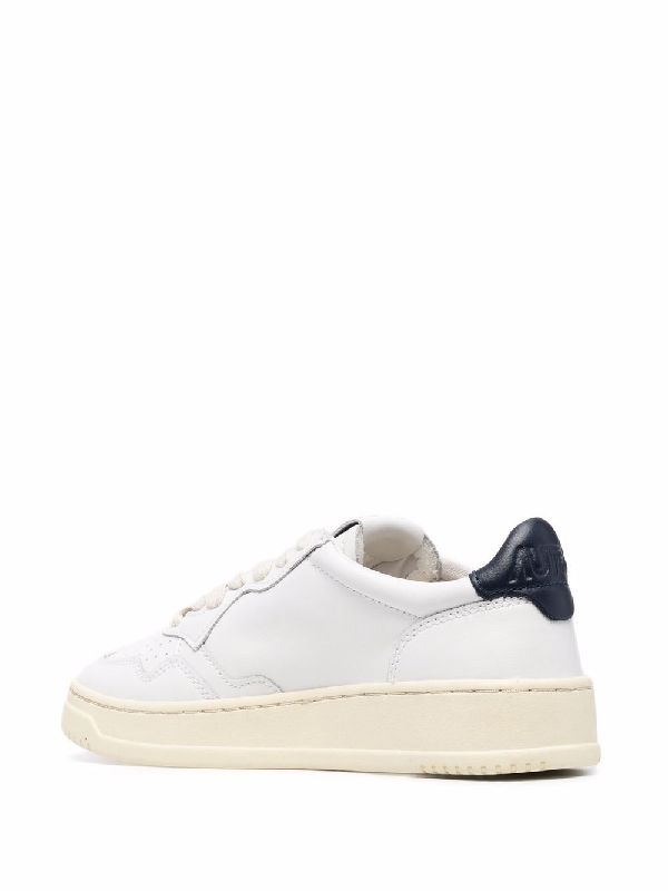 Medalist Low-Top Sneakers