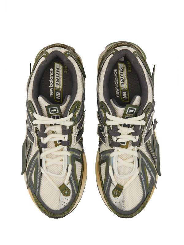 1906A Low-top Sneakers