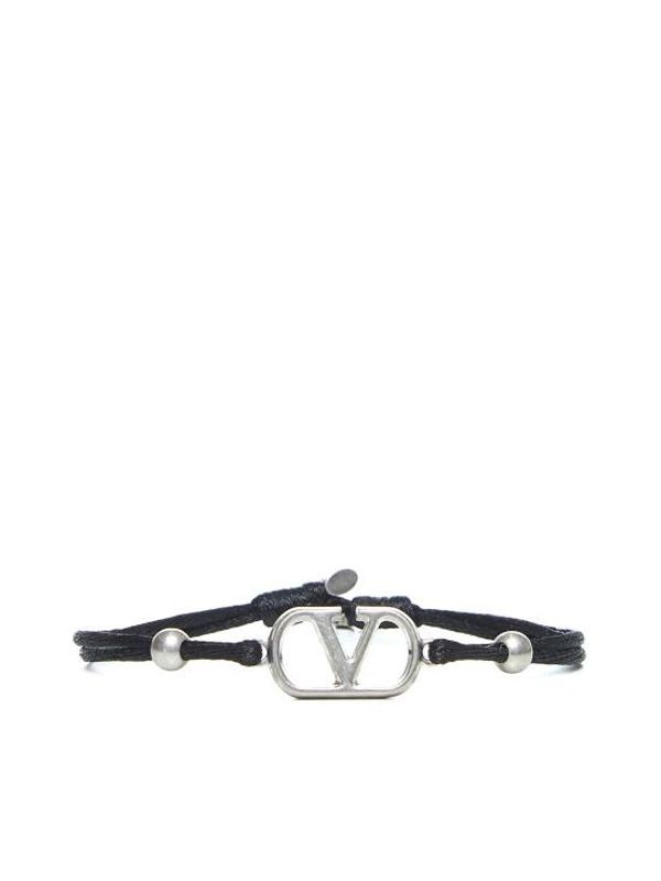 Signature V Logo Cotton
  Bracelet