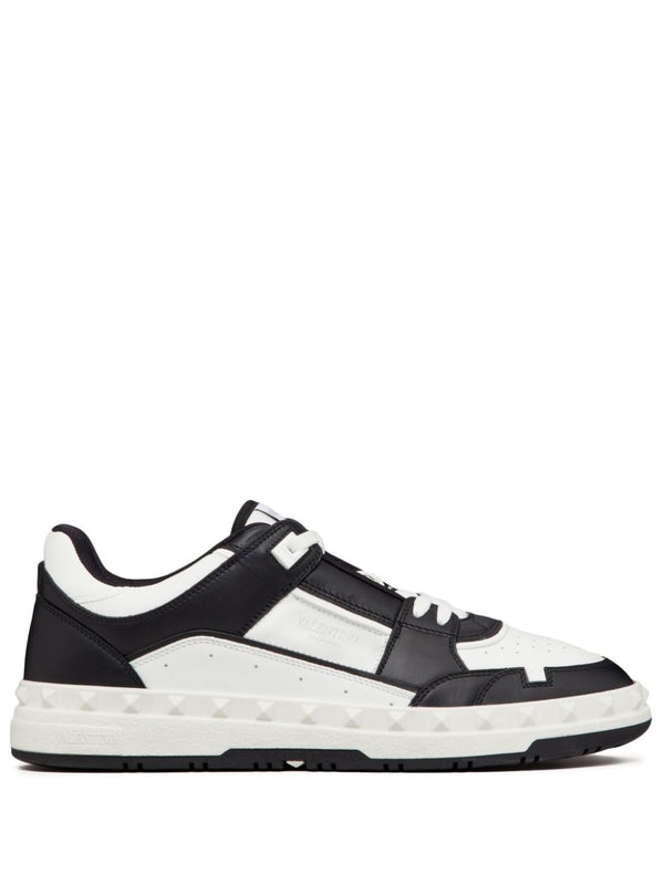 Rockstud Calfskin Low-Top Sneakers