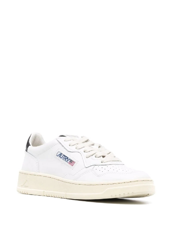 Medalist Low-top Sneakers