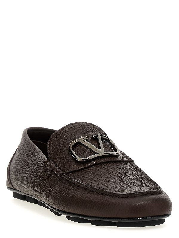 V Logo Buckle Leather Driving Shoes