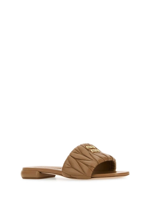 Logo Matelassé Leather Sandals