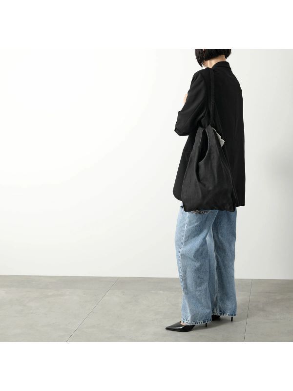 Ca01 Strap
  Detail Leather Shoulder Bag