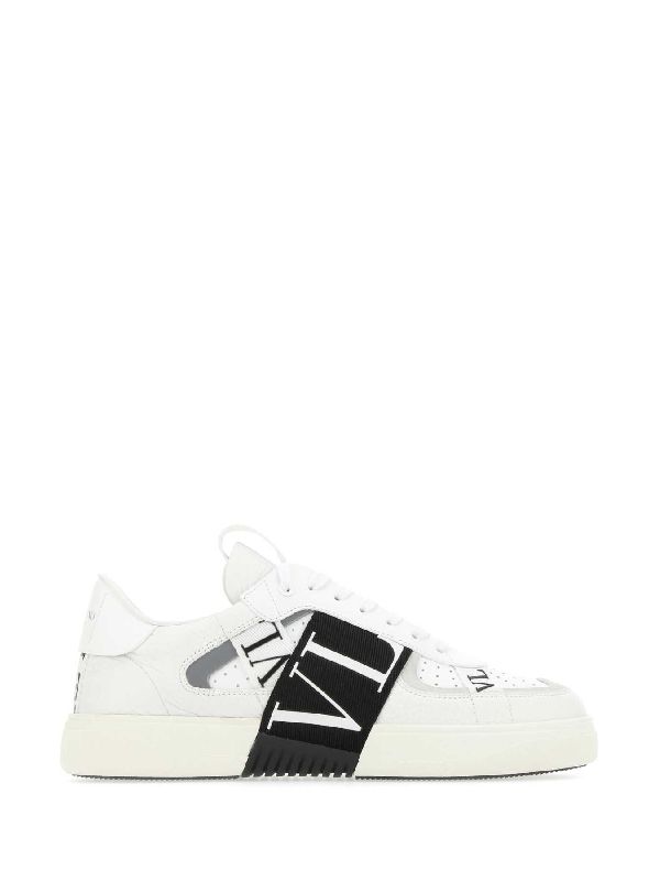 Vl7n Leather Low-Top Sneakers