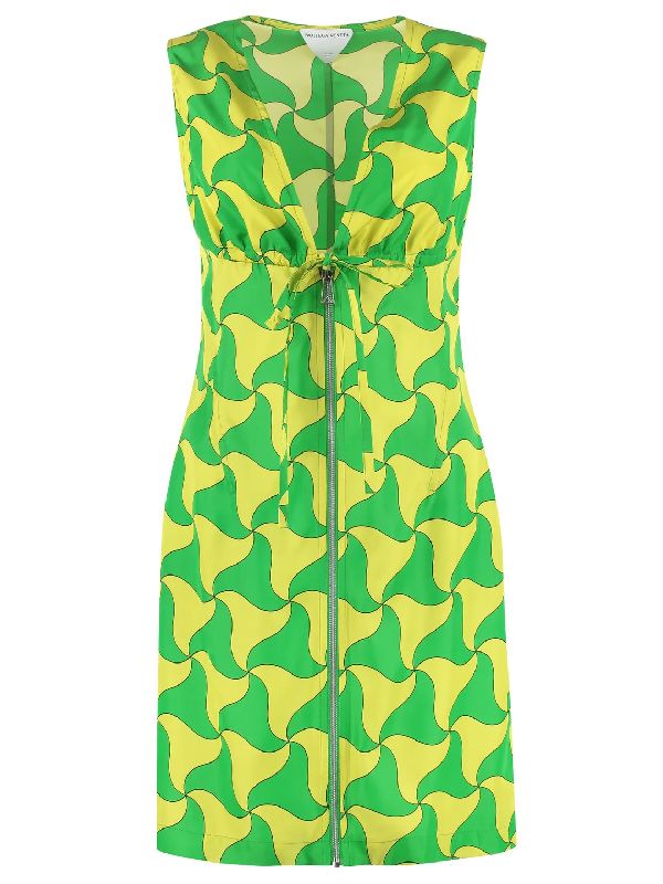 Wave Triangle Pattern
  Dress