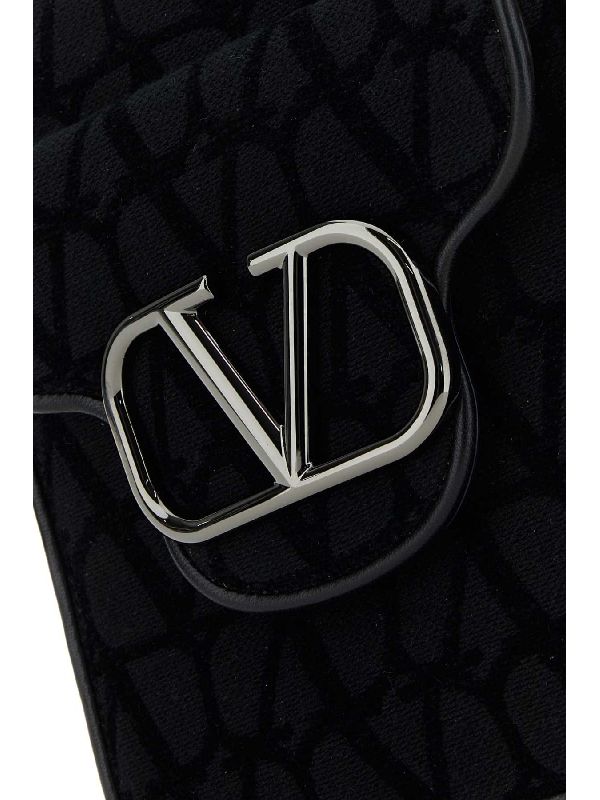 V Logo Plaque Crossbag