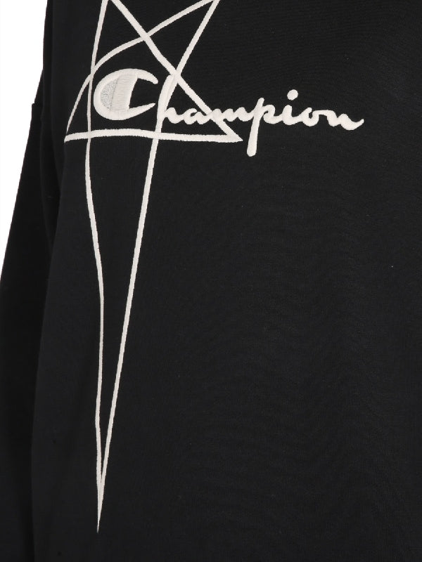 Champion Logo Sweatshirt