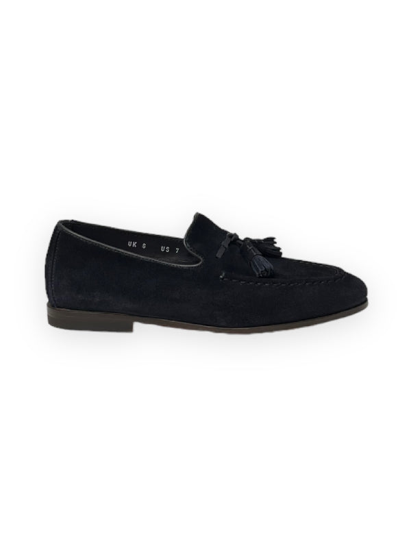 Tassel Decor Suede Loafers