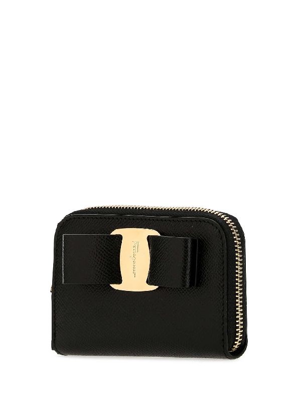 Vara Bow Zip Around Wallet