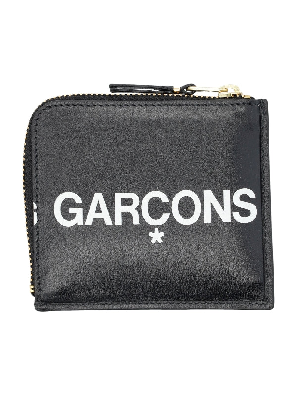 Hughes Logo Lettering Half Zipper Wallet