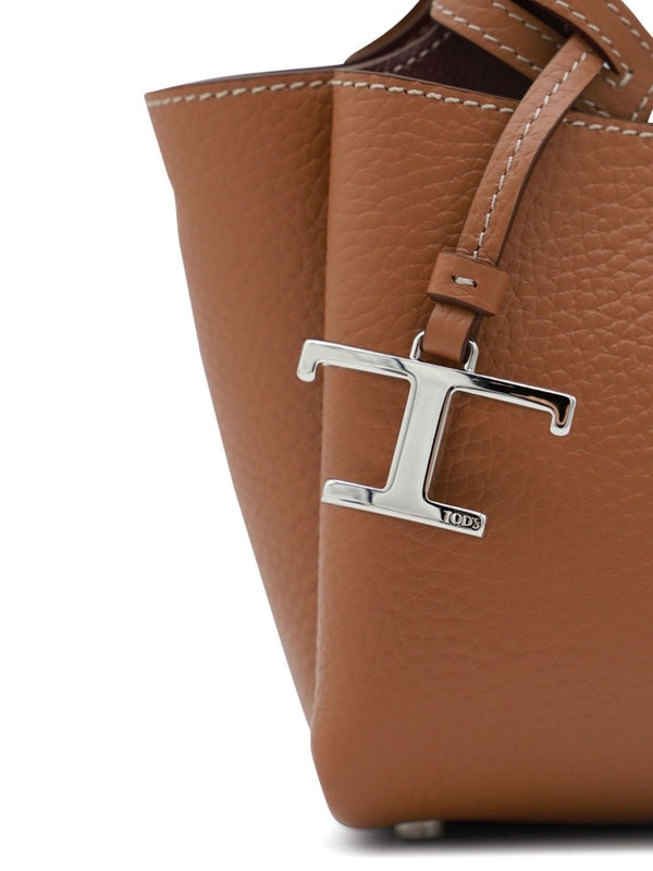 Tod'S Brown Tote Bags