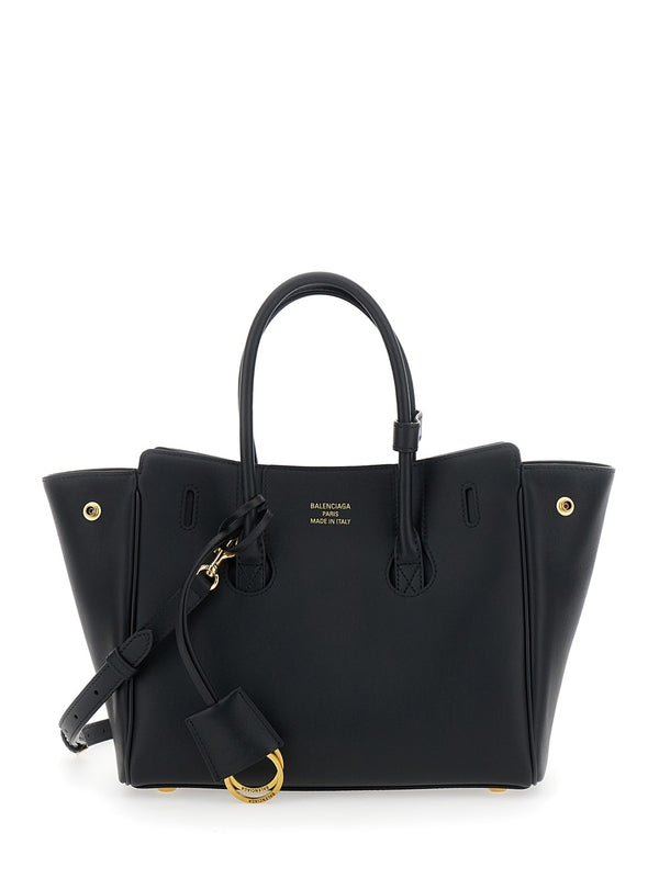 'Hampton' Black Handbag with Adjustable and Removable Shoulder Strap and Removable Keychain in Leather Woman Tote Bags