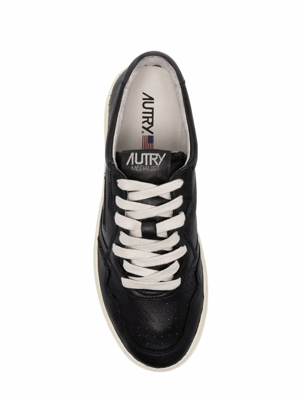 Medalist Low-top Sneakers