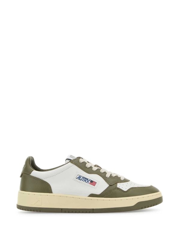 Medalist Lowtop Sneakers