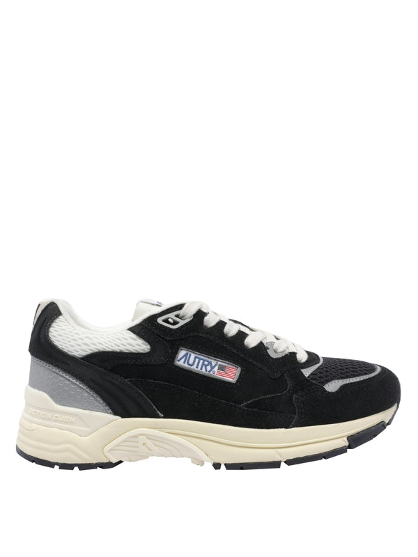Autry Black Low Top Sneakers