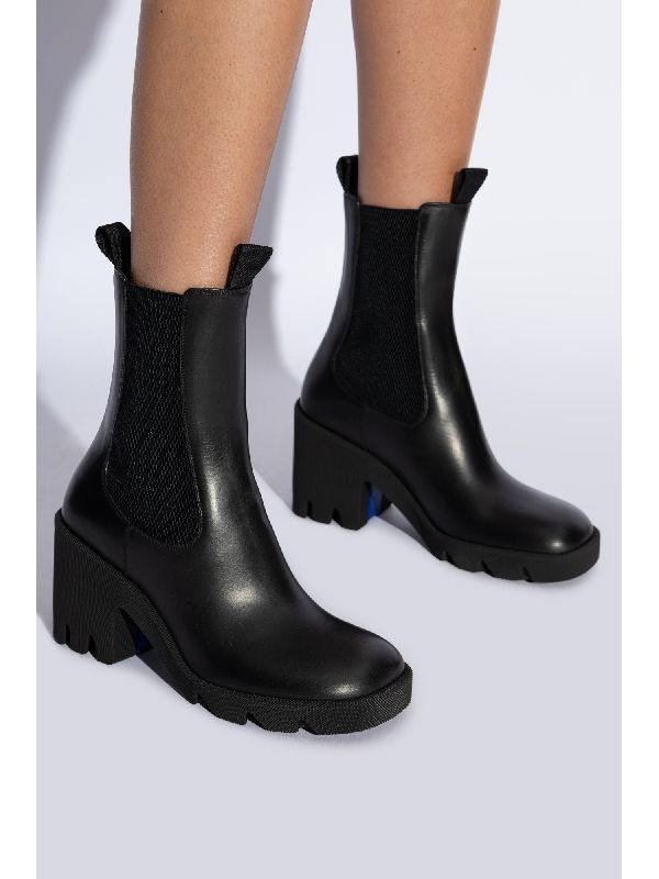 Black Stride
  Chelsea Boots Heel