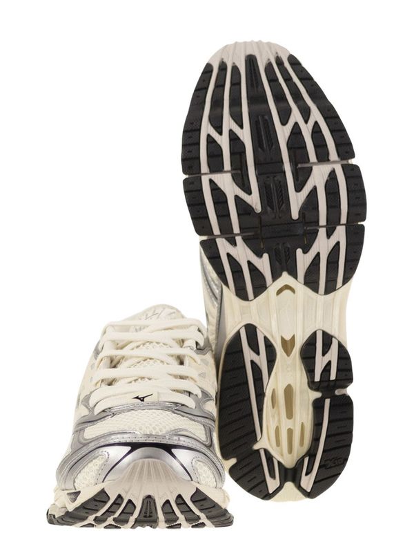 Mizuno Beige Low Top Sneakers