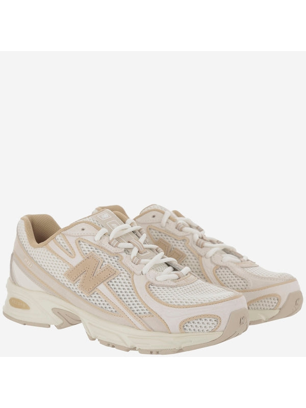 U740in2 Mesh Running Low-Top Sneakers