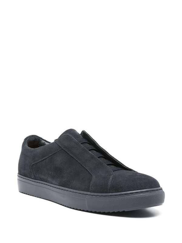 Roger Suede Low-Top Sneakers