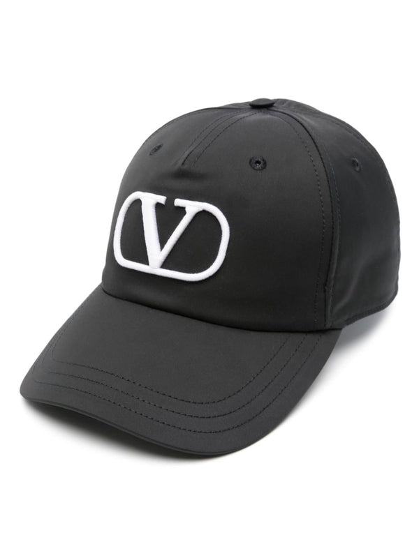 V Logo Embossing Baseball
  Cap