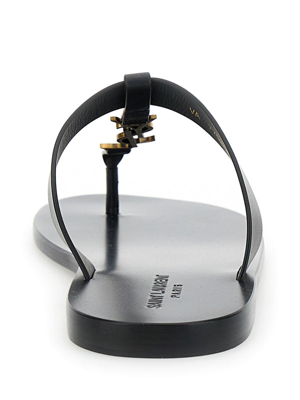 'Cassandre' Black Flat Sandals with a T-Strap in Leather Woman Flip Flops