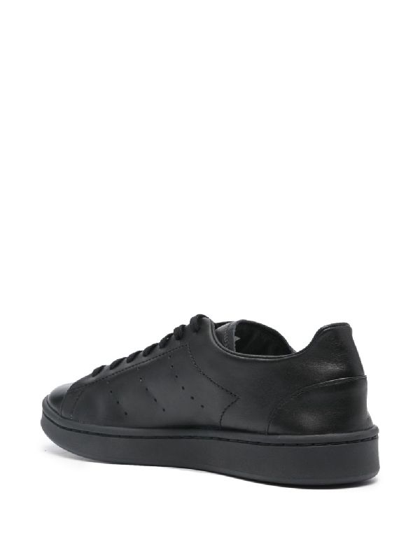 Stan Smith
  Lowtop Sneakers