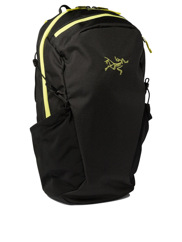 Mantis 16 Logo Embroidery
  Backpack