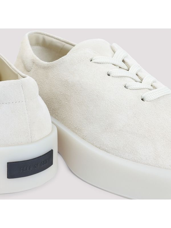 101 Logo Patch Leather Low-Top Sneakers