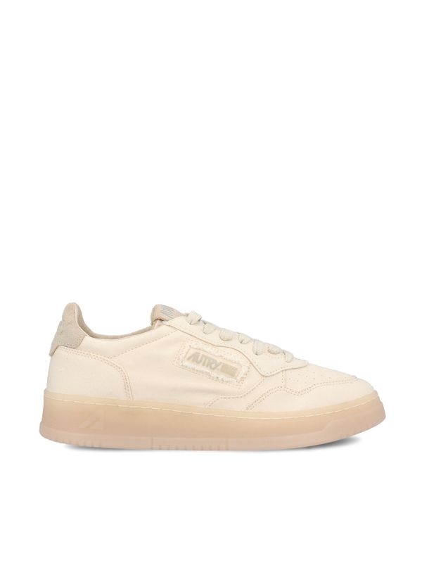 Medalist Lowtop Sneakers