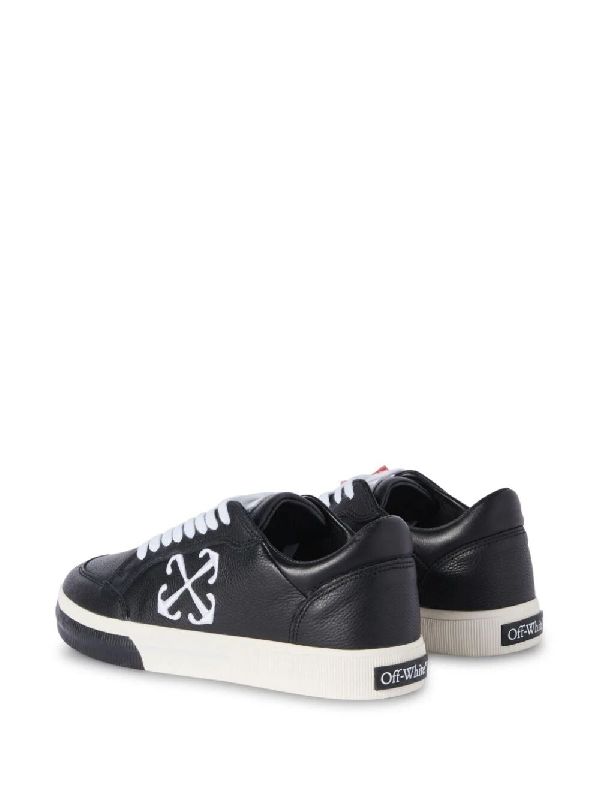 Vulcanized Tag Low-Top Sneakers