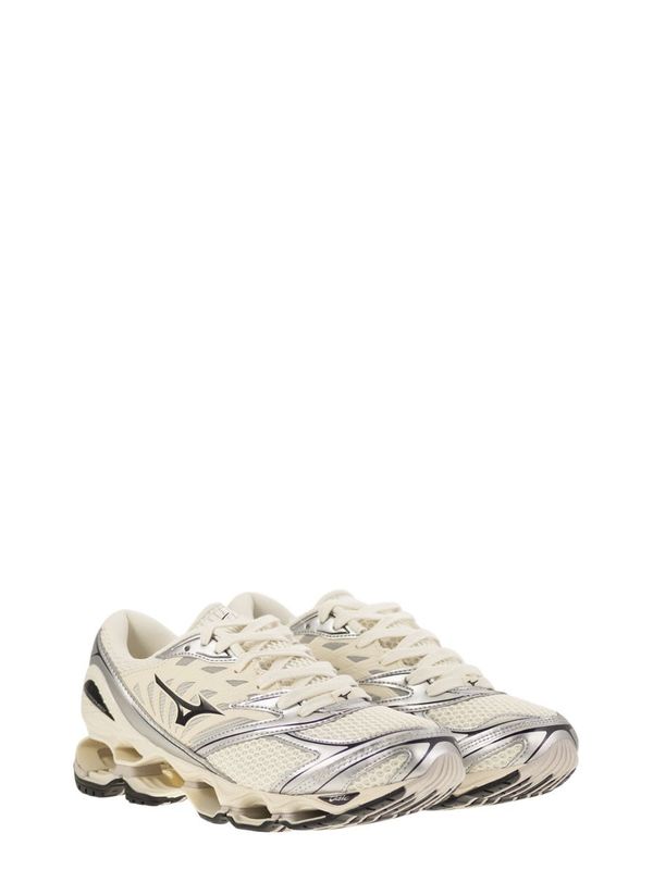 Mizuno Beige Low Top Sneakers