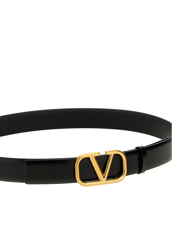 V Logo Buckle
  Leather Belt