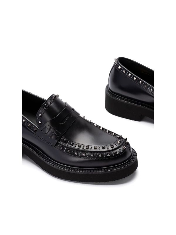 Rockstud Decorative Leather Loafer