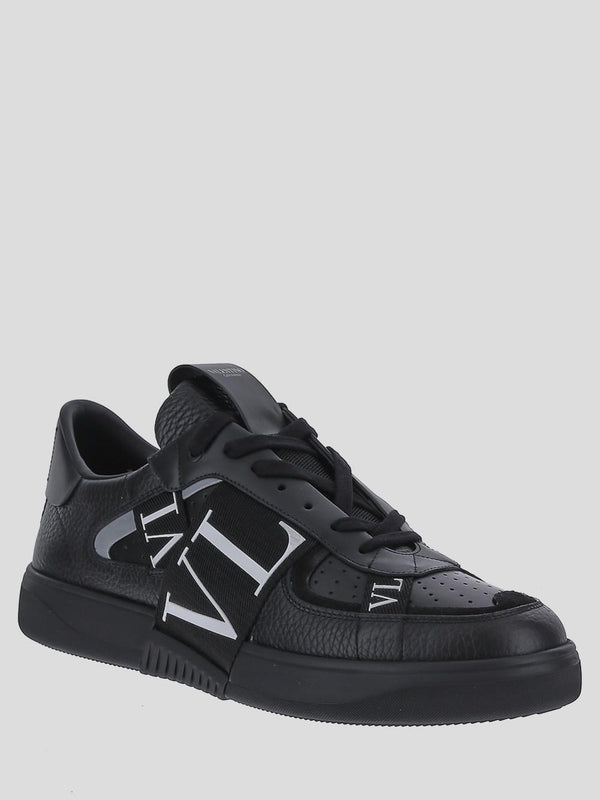 VL7N Logo Sneakers