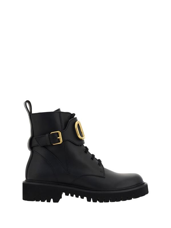 V Logo Leather Lace-up Boots