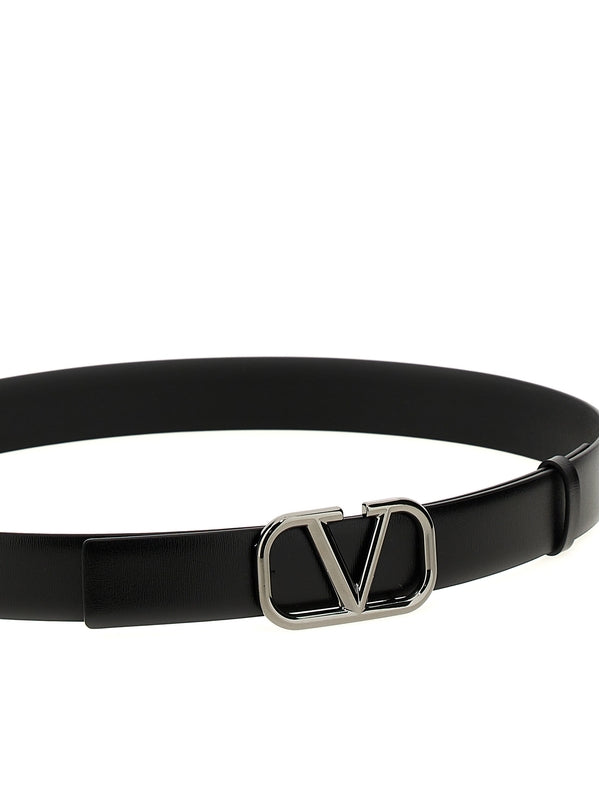 V Logo Buckle
  Leather Belt