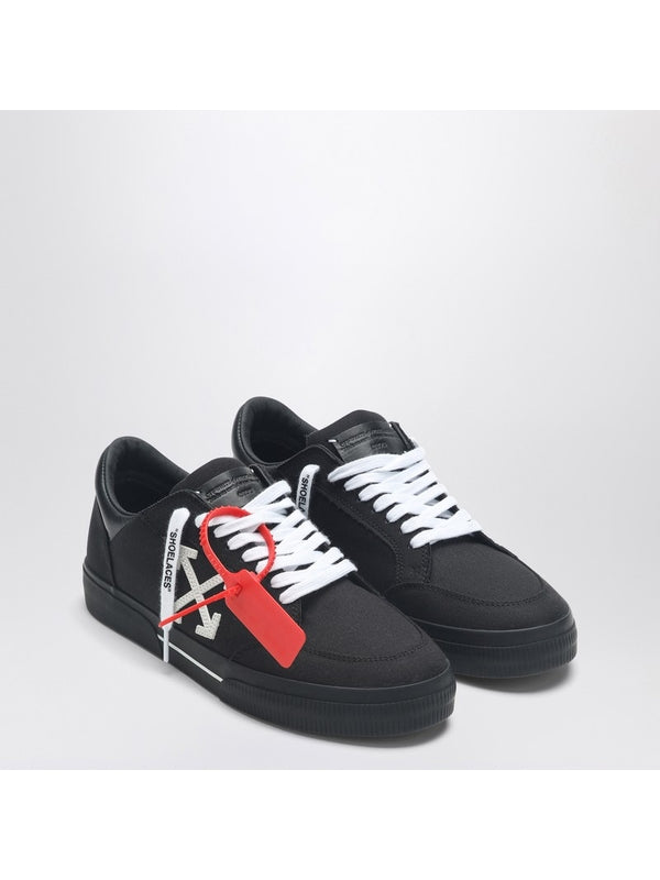 Vulcanized Low-top Sneakers