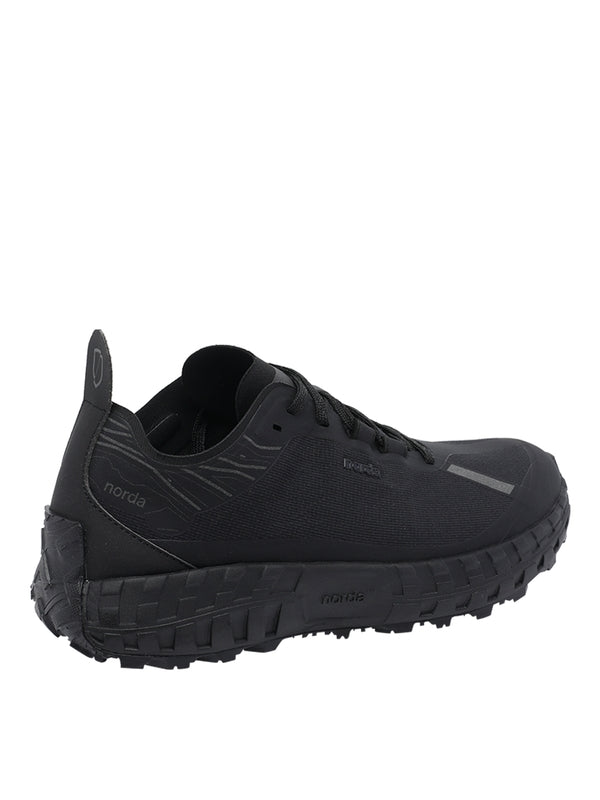 Norda Black Low Top Sneakers