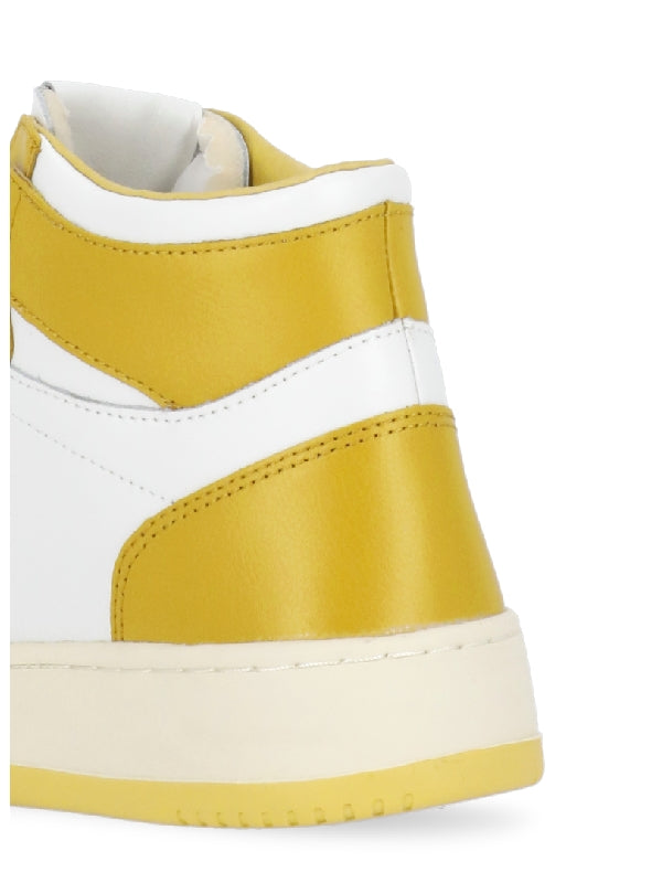 Medalist Mid-top Sneakers