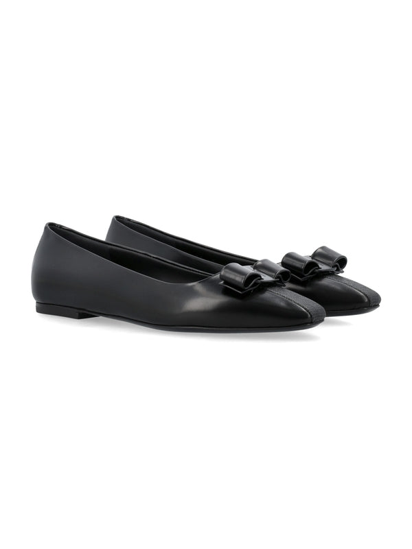 FERRAGAMO - Vara Bow Leather Flat Shoes - Jente