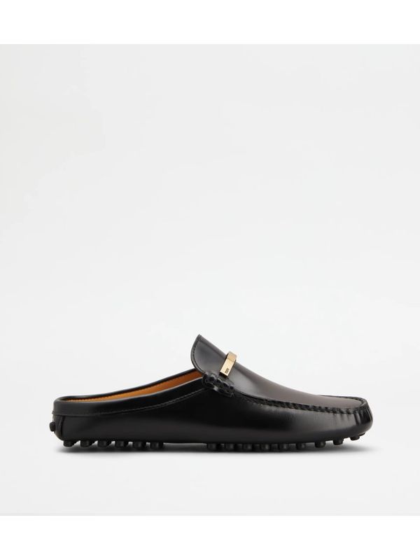 Gomino Metal Logo Detail Leather Loafer