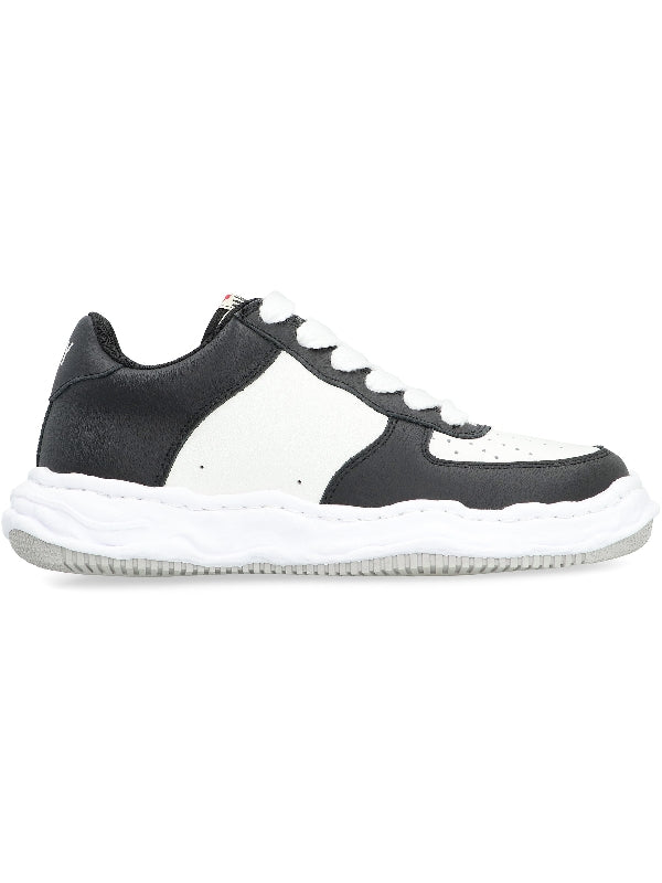 Wayne Low Top Sneakers