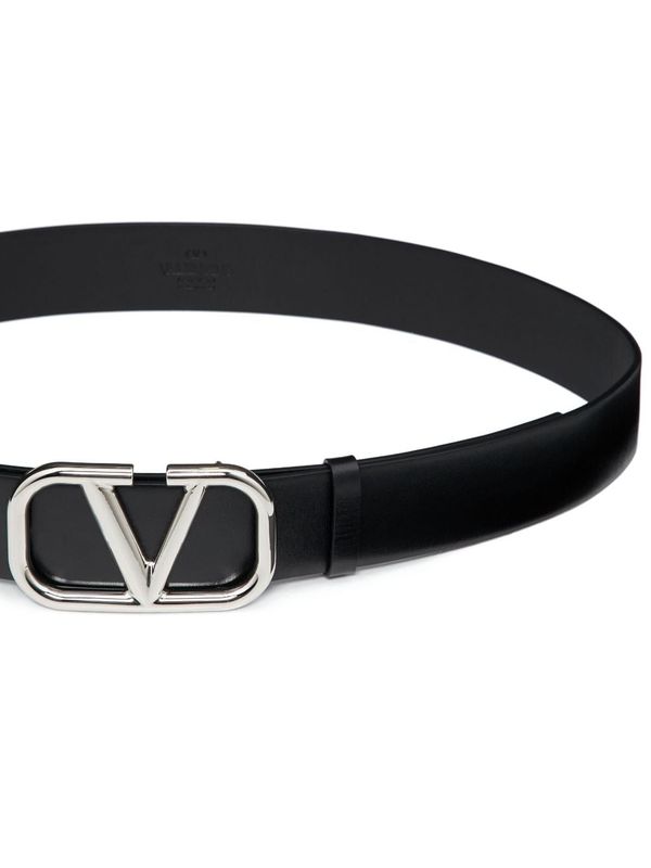 V Logo Leather Belt