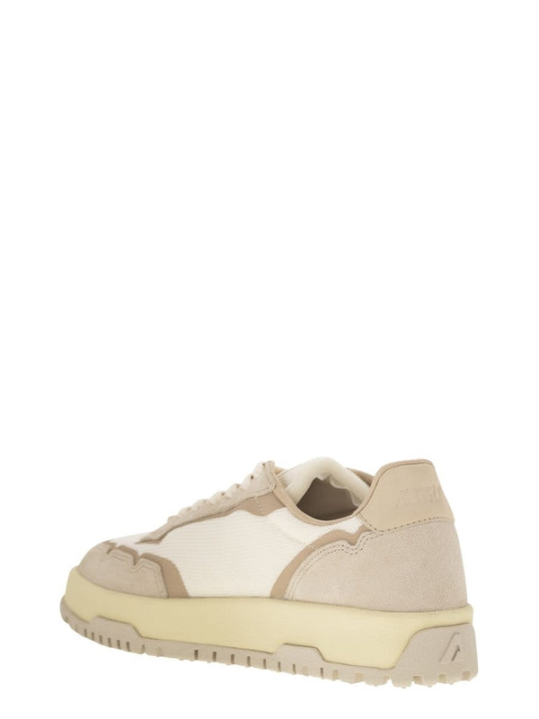 Wildpace Low-Top Sneakers